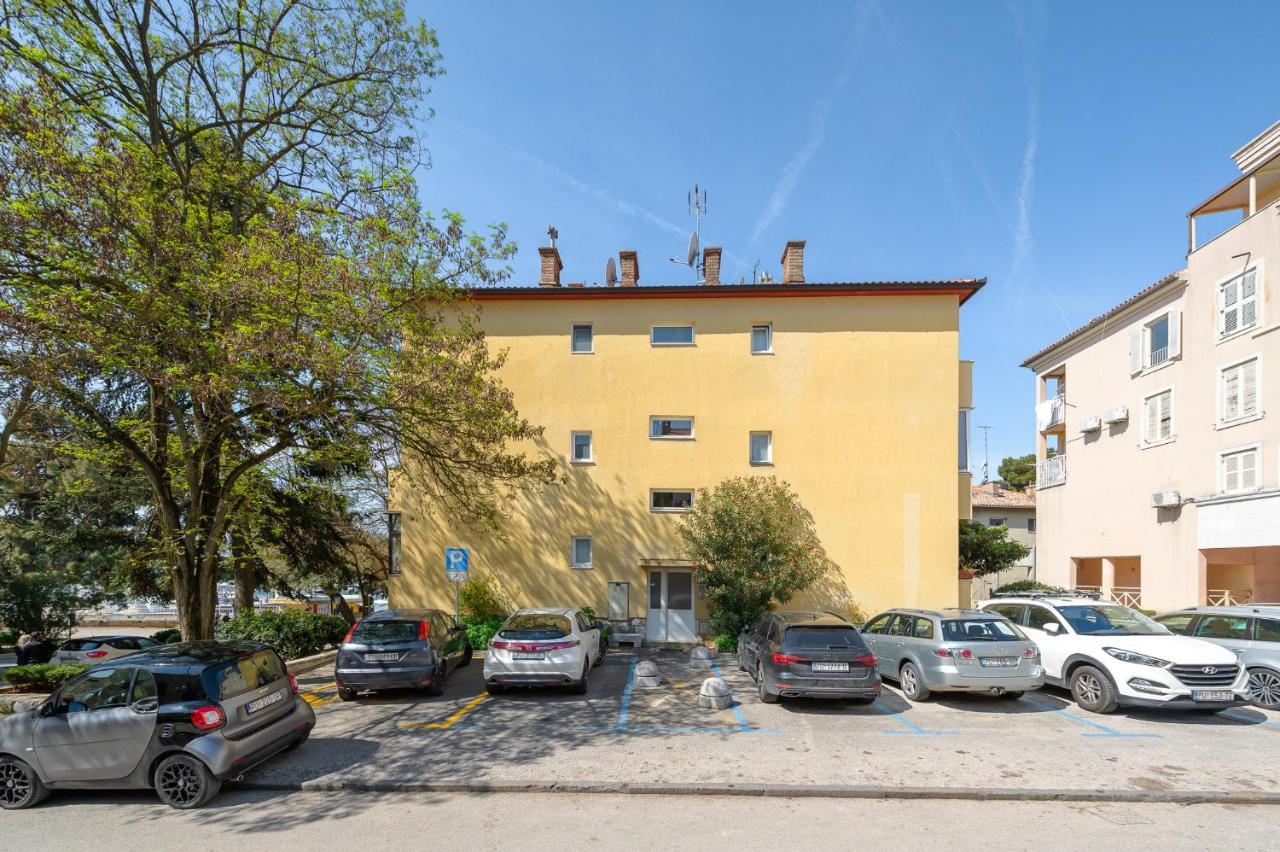 Apartment Maria Porec Exterior photo